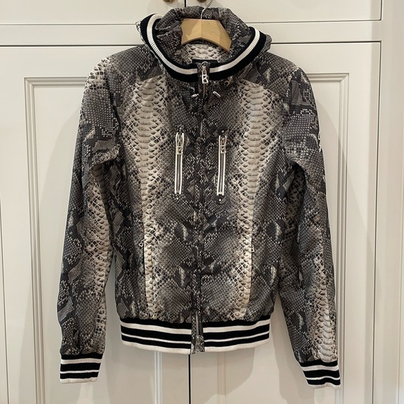Bogner Black & Cream Snakeskin Pattern Jacket—GORGEOUS!! Like New Condition! 4 - Picture 1 of 11